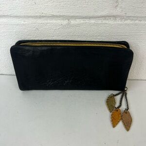 orYANY Black Large Leather Zip Around Wallet